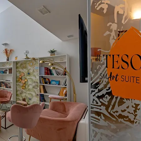 Il Tesoro Smart & 3* نابولي