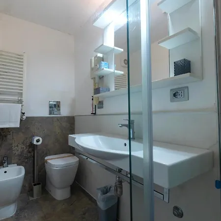 Il Tesoro Smart & 3* نابولي