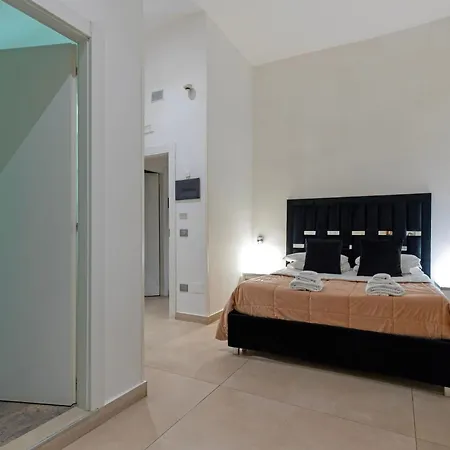 فندق Il Tesoro Smart & 3*