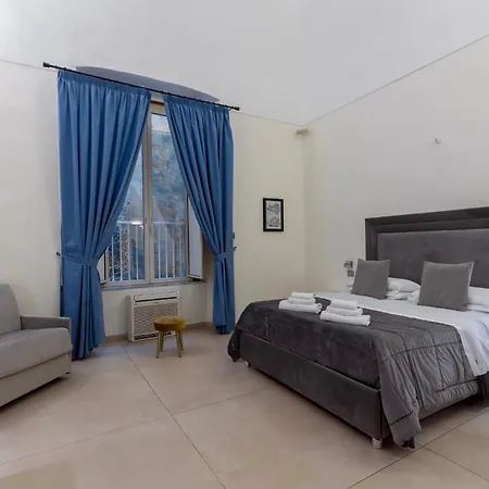 فندق Il Tesoro Smart & نابولي