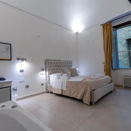 Il Tesoro Smart & نابولي