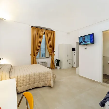 Il Tesoro Smart & Hotel Neapol
