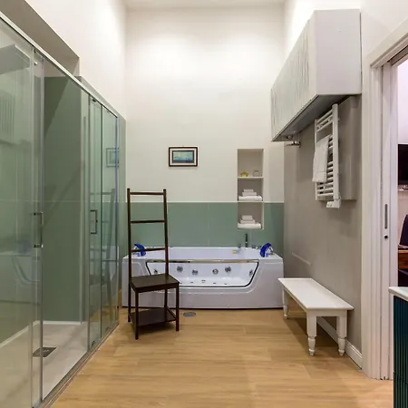 Отель Il Tesoro Smart & 3*