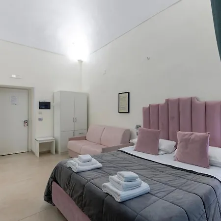 Отель Il Tesoro Smart & 3*