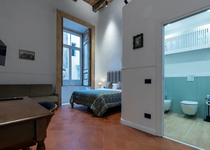 Il Tesoro Smart & 3* Νάπολη