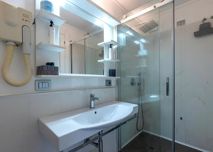 Il Tesoro Smart & Νάπολη