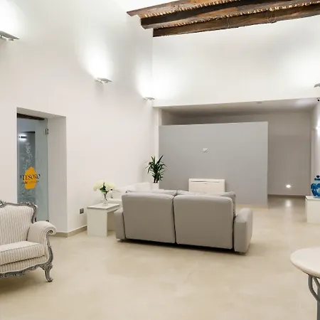 Il Tesoro Smart & 3* Neapol