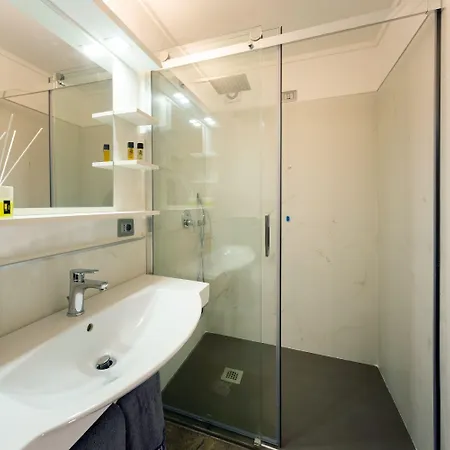 Il Tesoro Smart & 3* Neapol