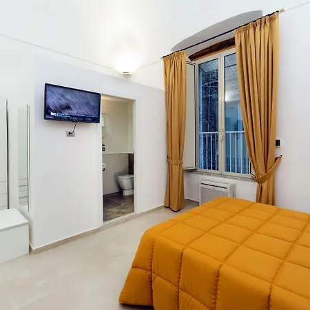 Il Tesoro Smart & Hotel Napels